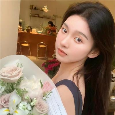 埃莱扎·施莱辛格：战妆